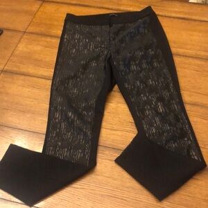 White House Blake Market The Skinny Size 4 Black slacks GOLD accent Dres…
